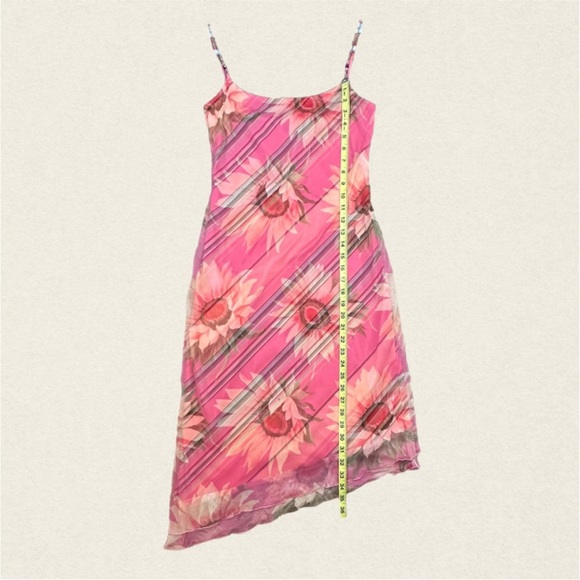 My Michelle Y2K Vintage Sleeveless Sunflower Asymmetrical Hem Pullover Dress. - Picture 5 of 8